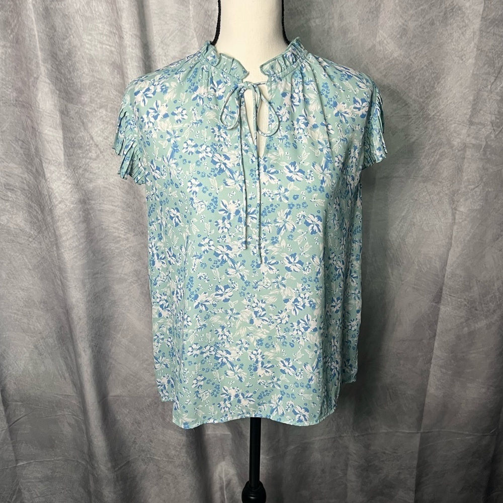 VOY Floral Blue & Aqua Women's Toe Neck Flutter Sleeve Top - MED